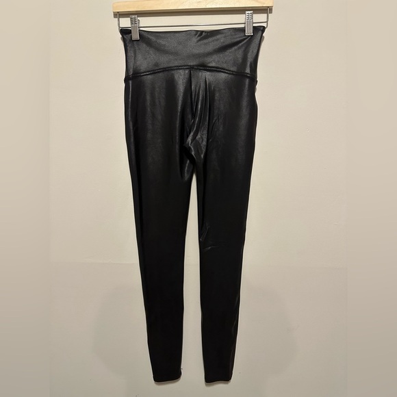 Spanx SPANXshape™ Faux Leather Leggings Black Size M - Picture 8 of 14